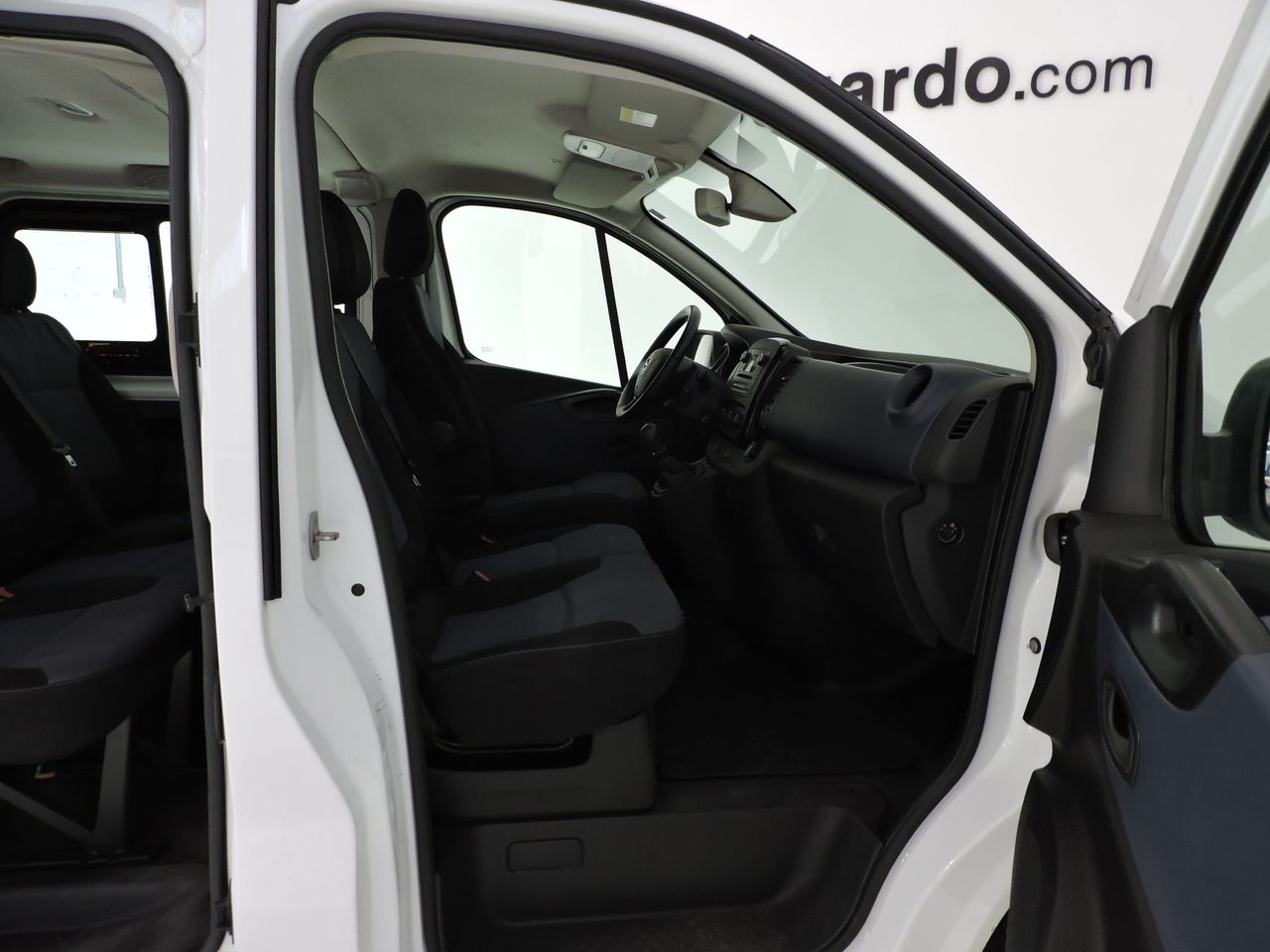 Opel Vivaro 1.6CDTI SS 92kW 125CV L1 2.9t Combi9 - Foto 10