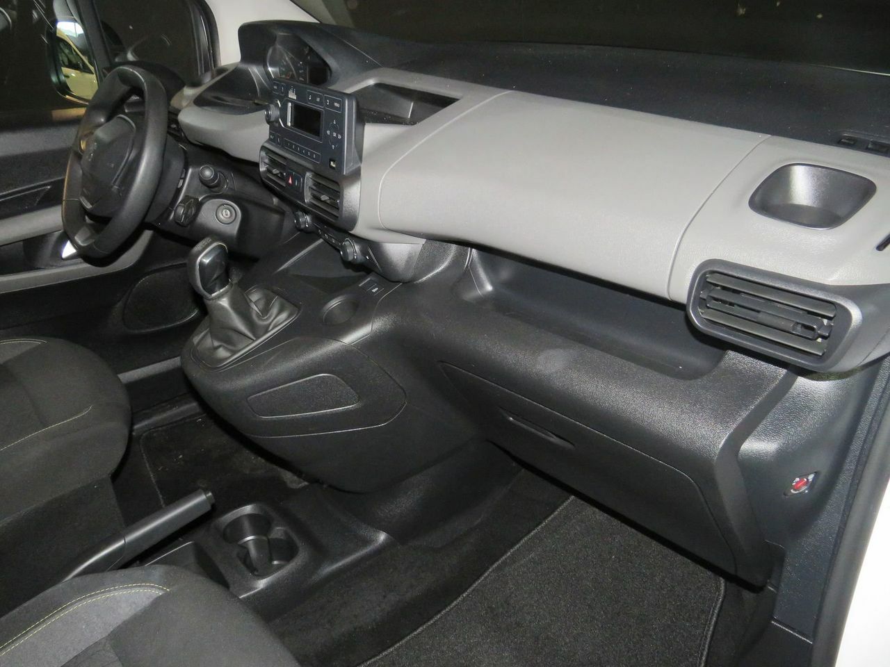 Peugeot Rifter Access Standard BlueHDi 73kW - Foto 10