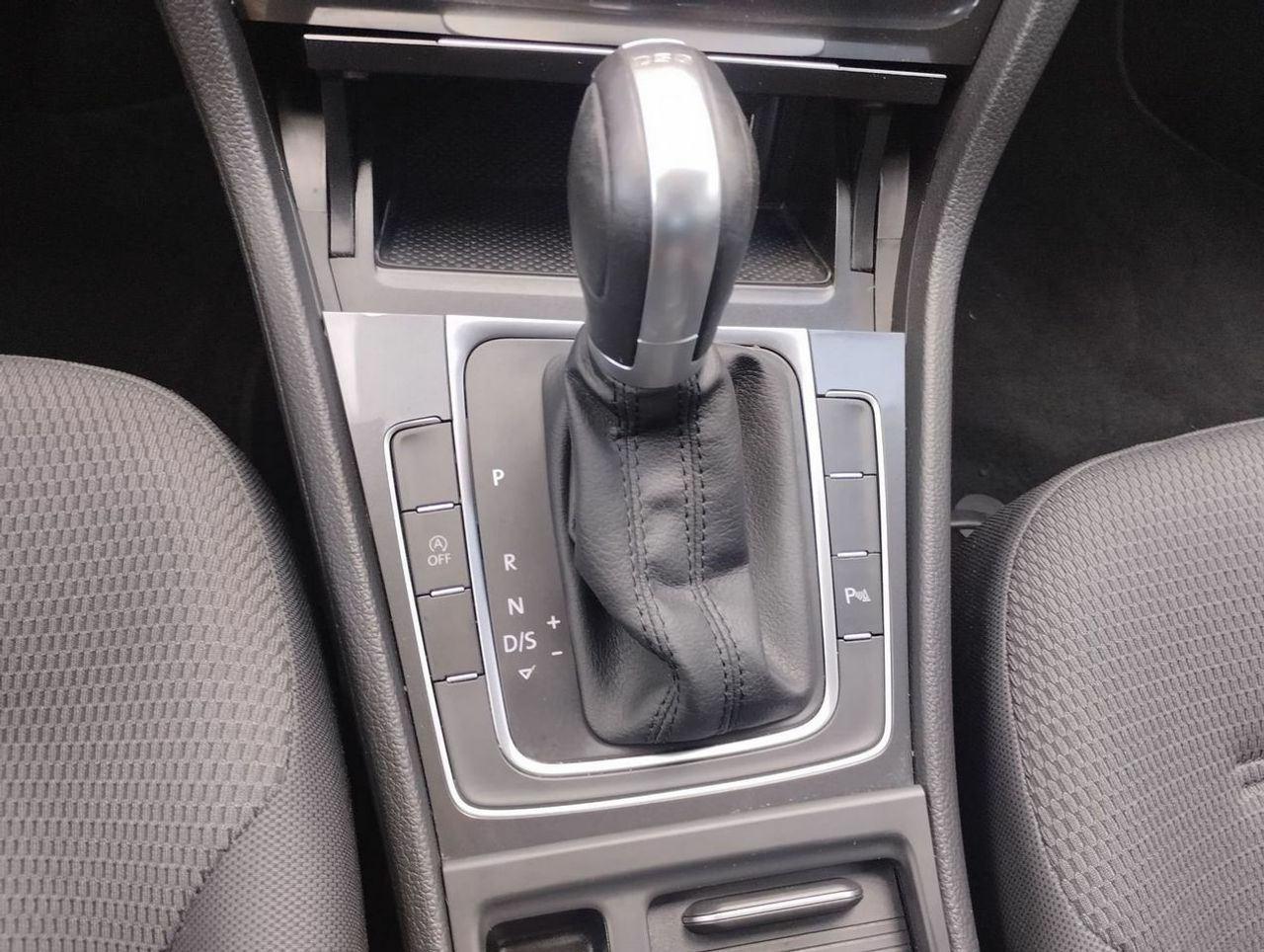 Volkswagen Golf Sport 1.5 TSI EVO 96kW 130CV DSG - Foto 13