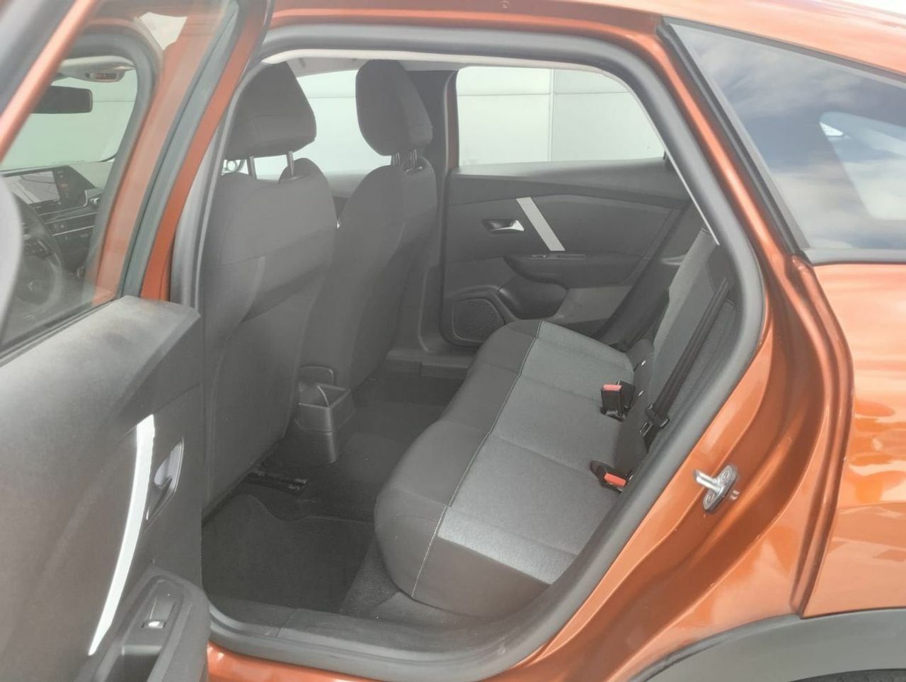 Citroën C4 Live Pack Business 1.2 PureTech 100CV - Foto 11