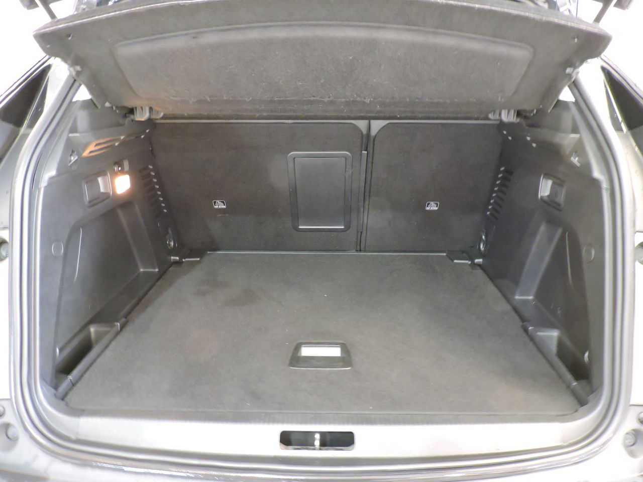 Peugeot 3008 1.5 BlueHDi 96kW 130CV SS Allure - Foto 15