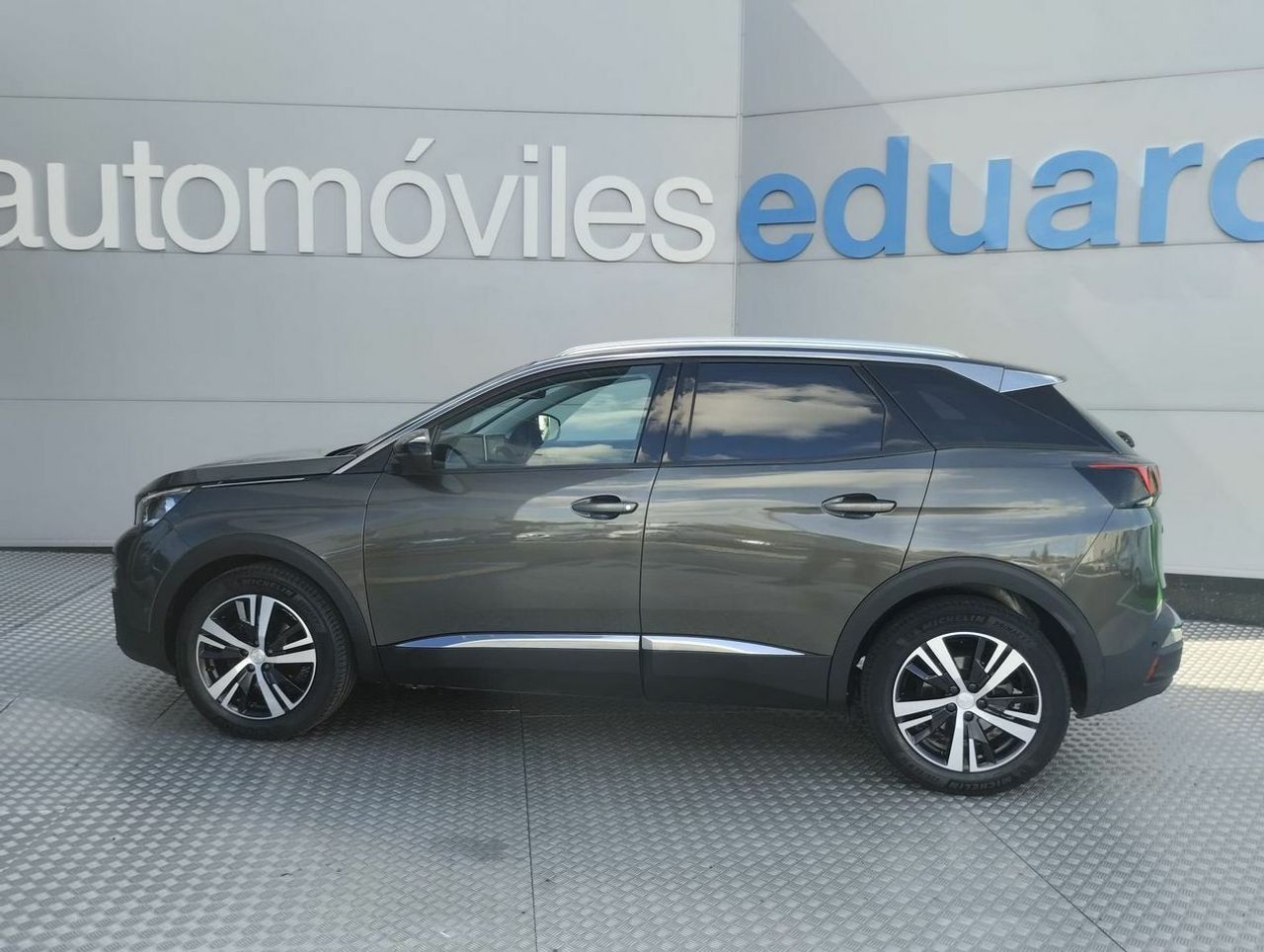 Peugeot 3008 1.5 BlueHDi 96kW 130CV SS Allure - Foto 7