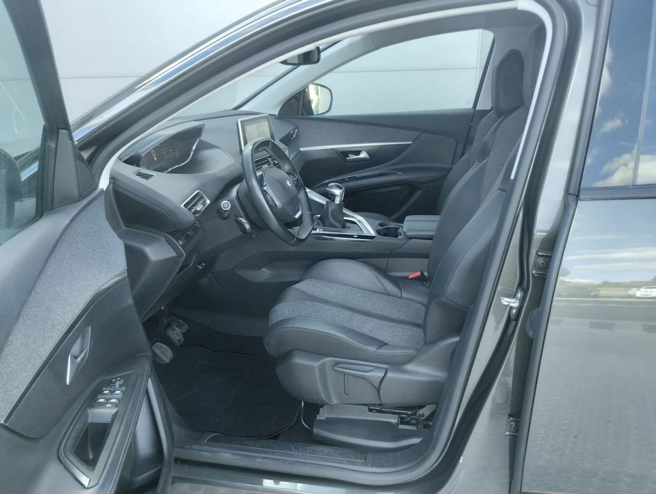 Peugeot 3008 1.5 BlueHDi 96kW 130CV SS Allure - Foto 9