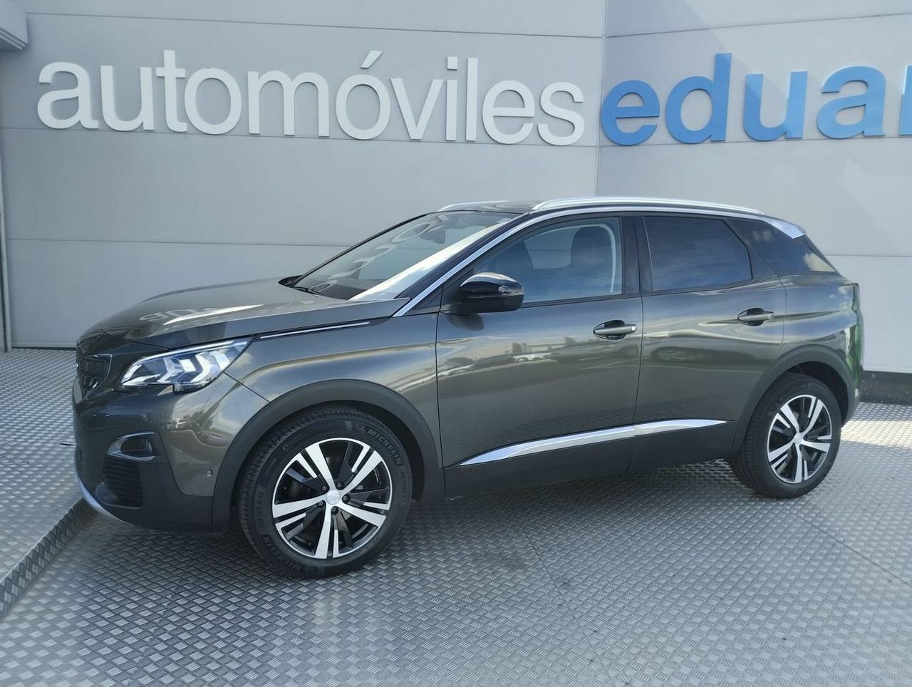 Peugeot 3008 1.5 BlueHDi 96kW 130CV SS Allure - Foto 4