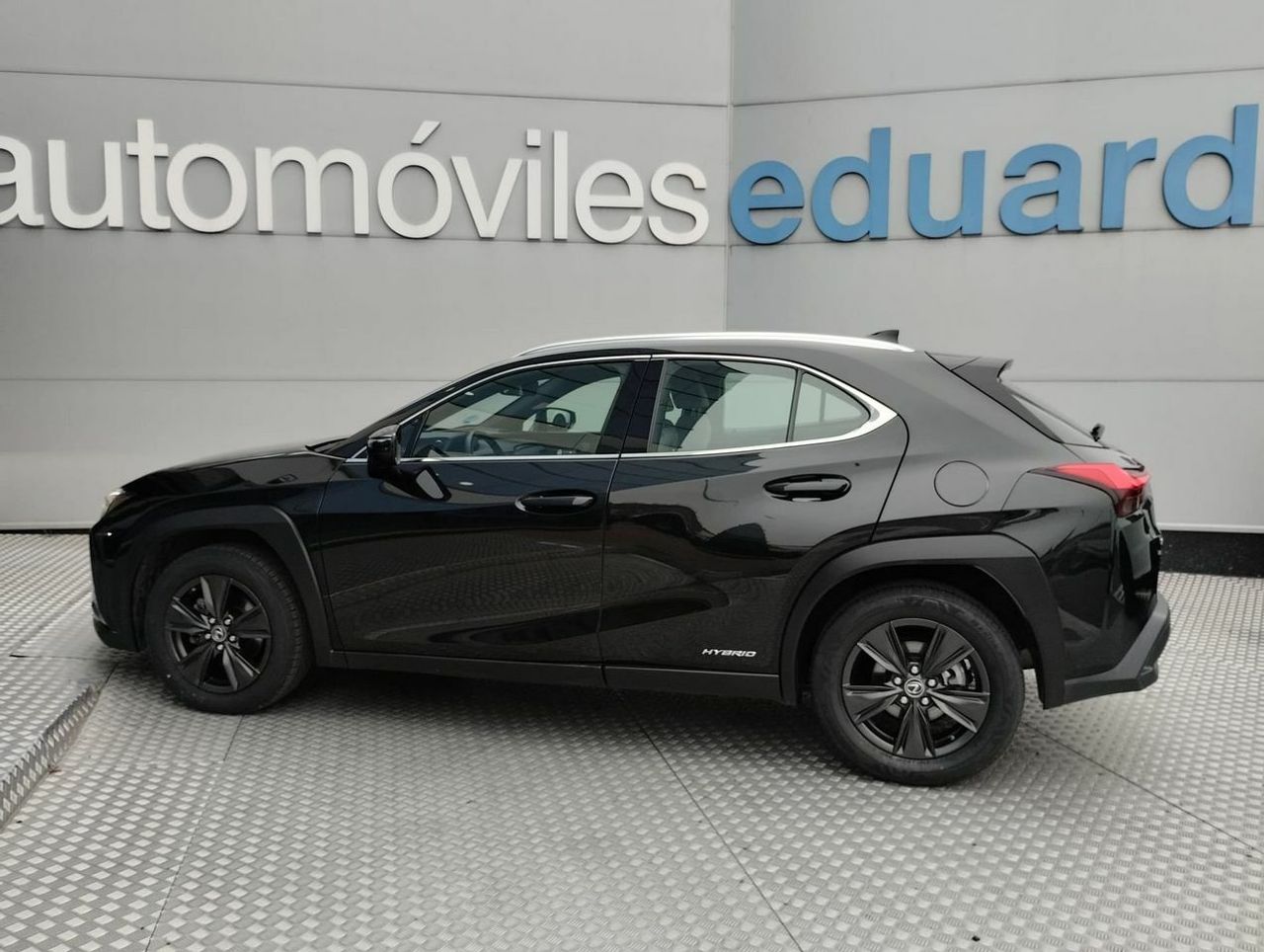 Lexus UX 2.0 250h Business - Foto 7