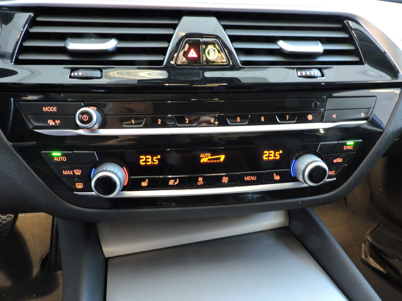 BMW Serie 5 518dA - Foto 14