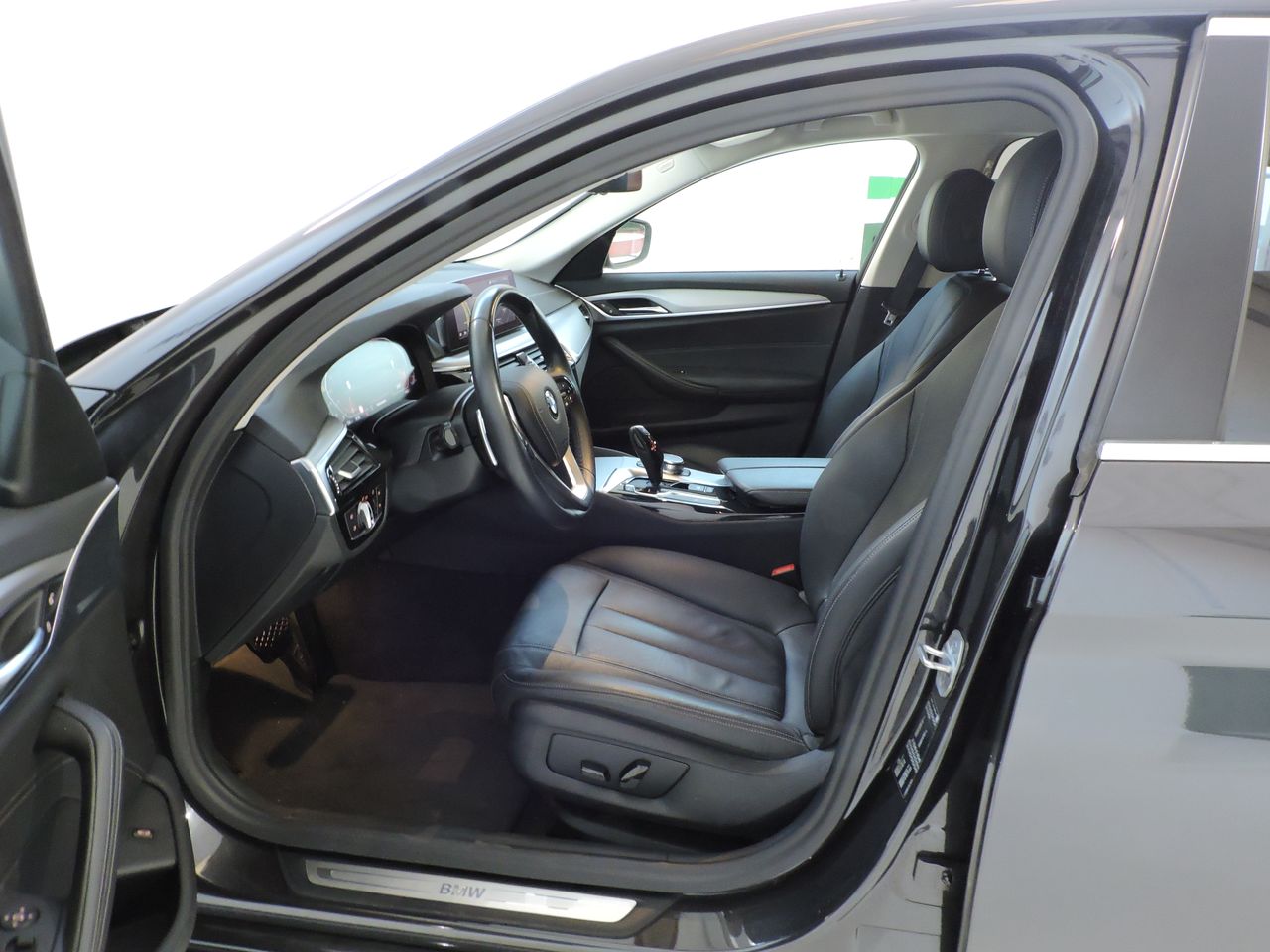 BMW Serie 5 518dA - Foto 9