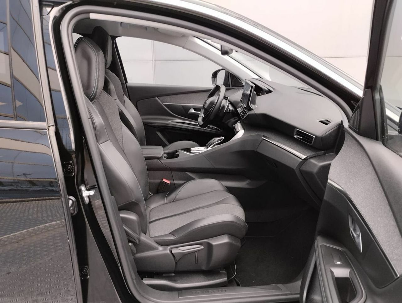 Peugeot 3008 1.5 BlueHDi 96kW SS Allure Pack EAT8 - Foto 10