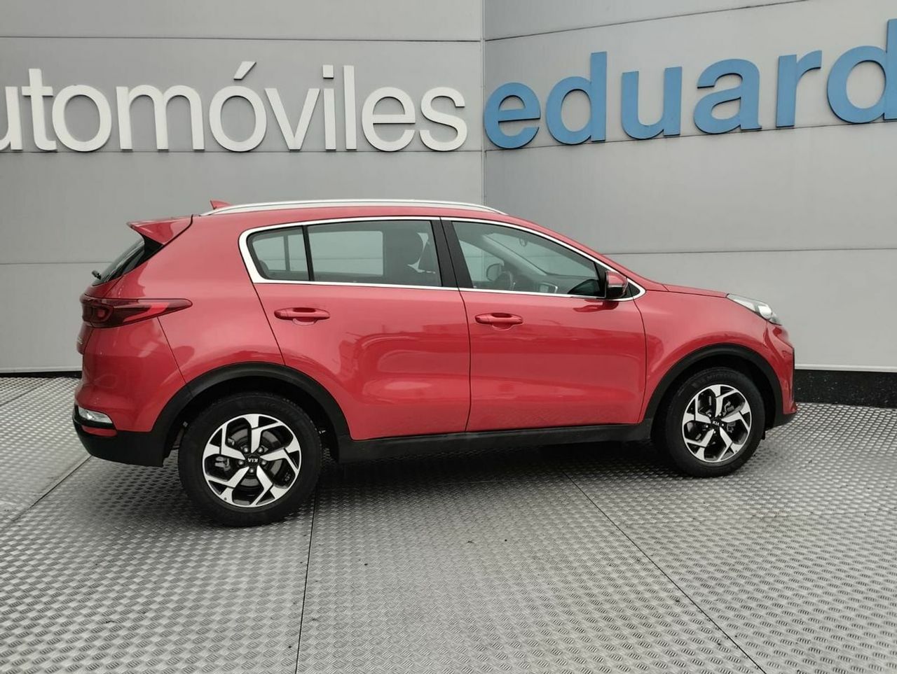 Kia Sportage 1.6 MHEV GT Line Essential 136CV DCT 4X2 - Foto 5