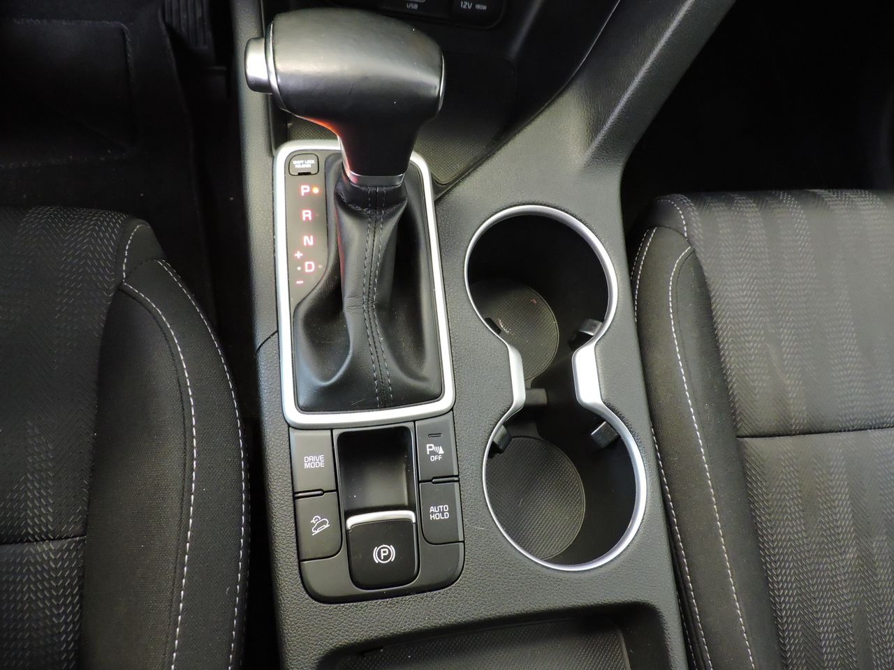 Kia Sportage 1.6 MHEV GT Line Essential 136CV DCT 4X2 - Foto 15