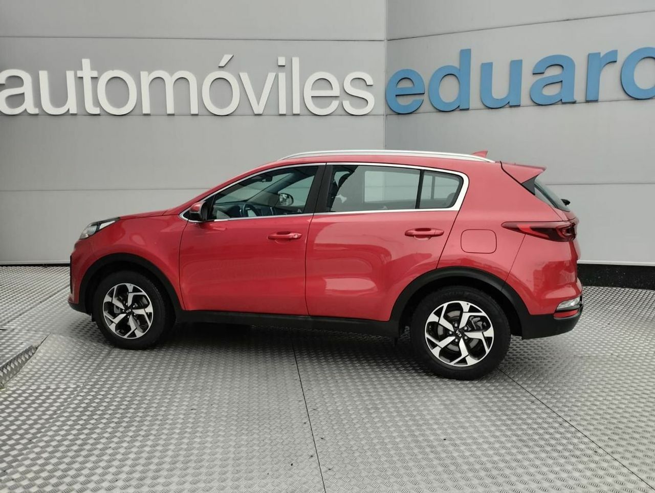 Kia Sportage 1.6 MHEV GT Line Essential 136CV DCT 4X2 - Foto 7