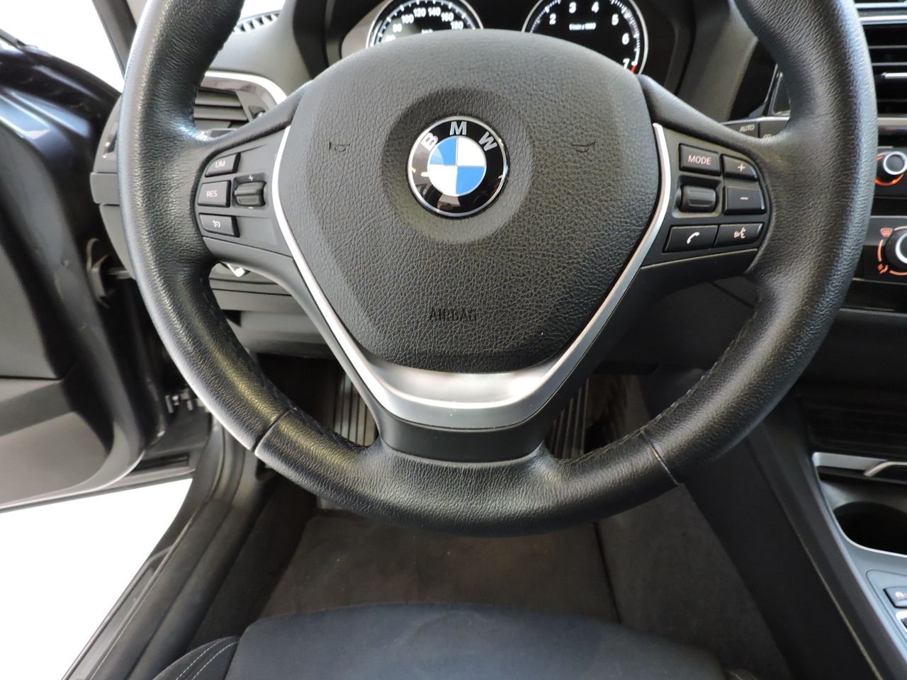 BMW Serie 1 118i Sport - Foto 12