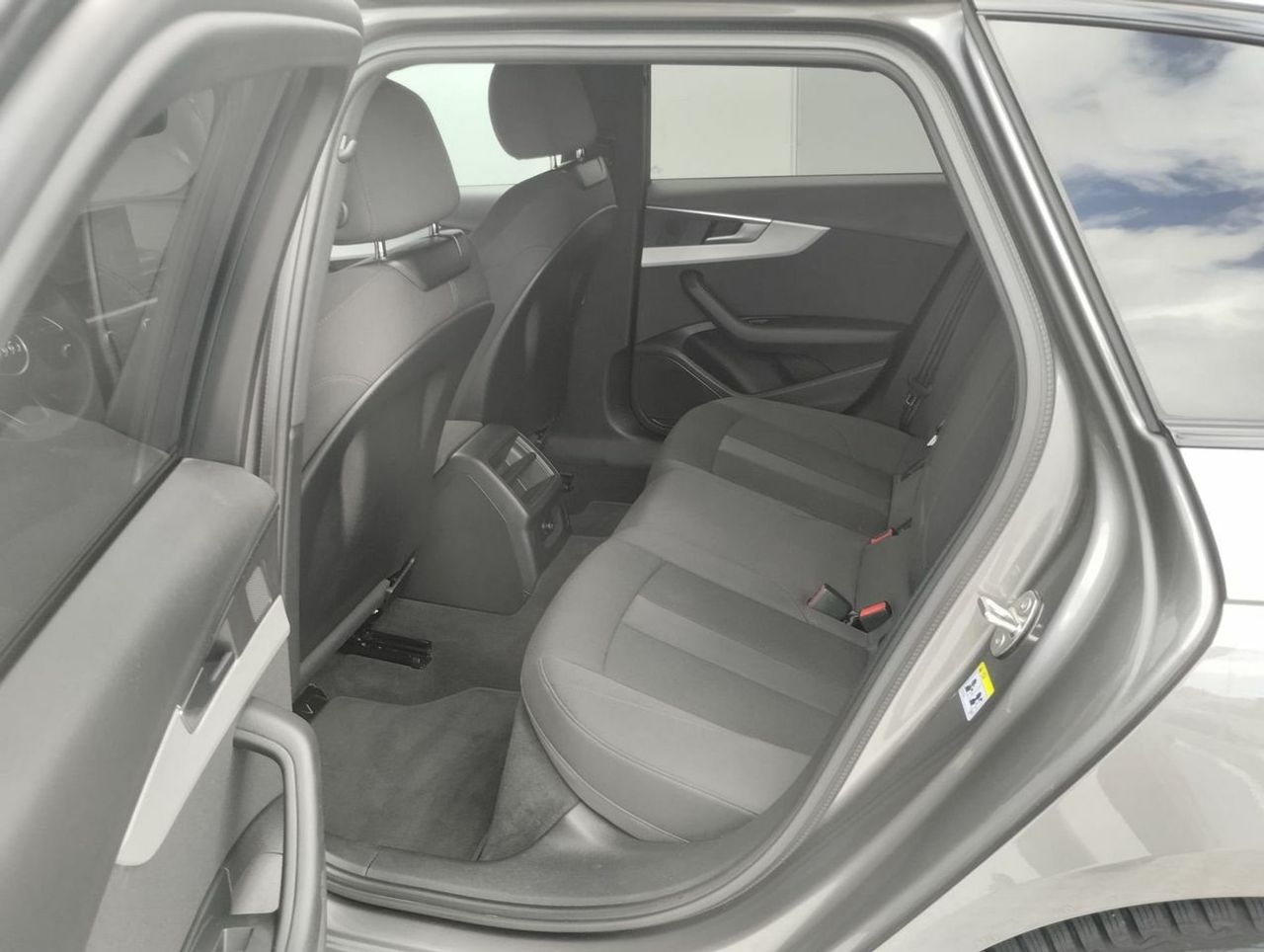 Audi A4 Avant Advanced 30 TDI 100kW S tronic - Foto 11