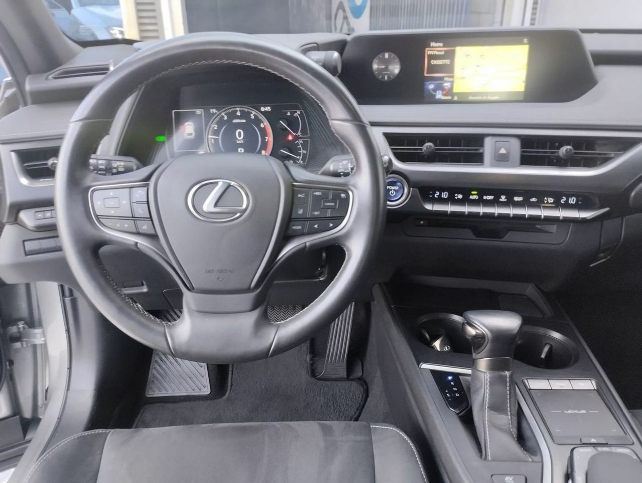 Lexus UX 2.0 250h Business - Foto 8