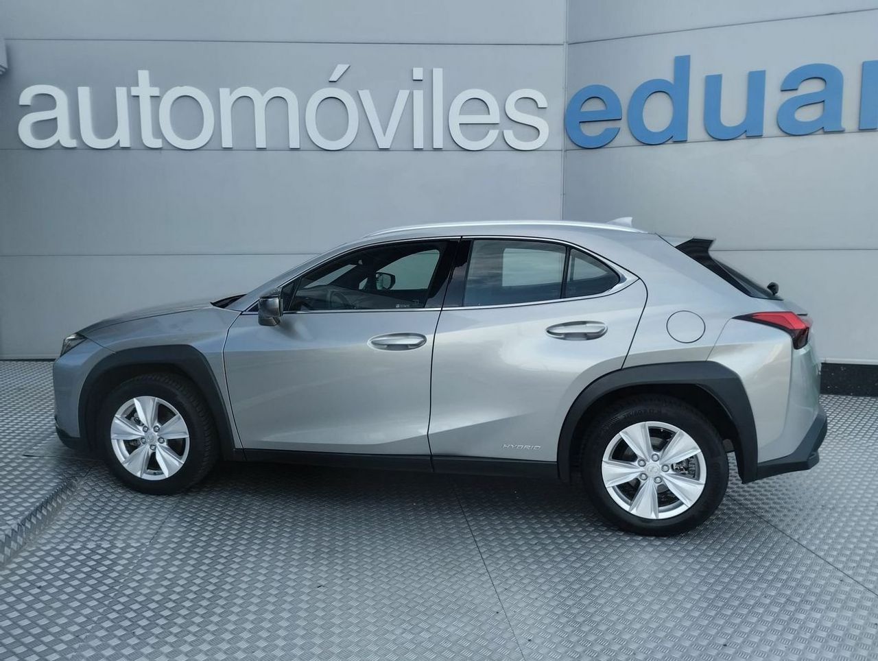 Lexus UX 2.0 250h Business - Foto 7