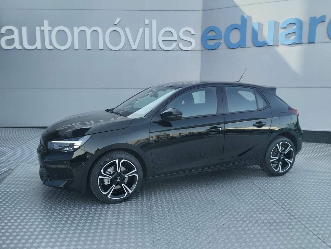 Opel Corsa GS 1.2T XHL HYBRID eDCT6 S/S 100CV - Foto 4