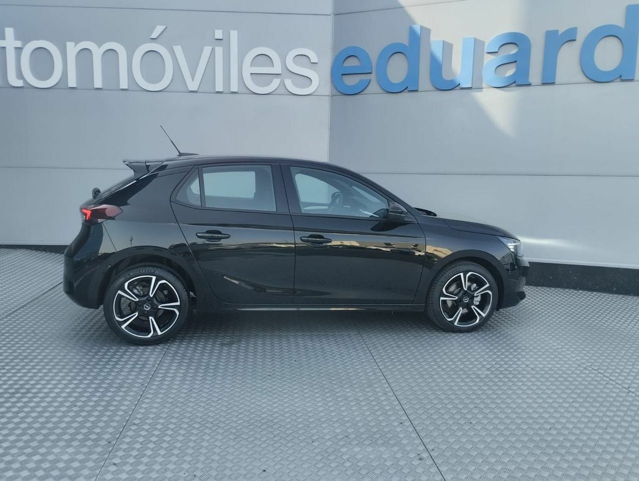 Opel Corsa GS 1.2T XHL HYBRID eDCT6 S/S 100CV - Foto 5