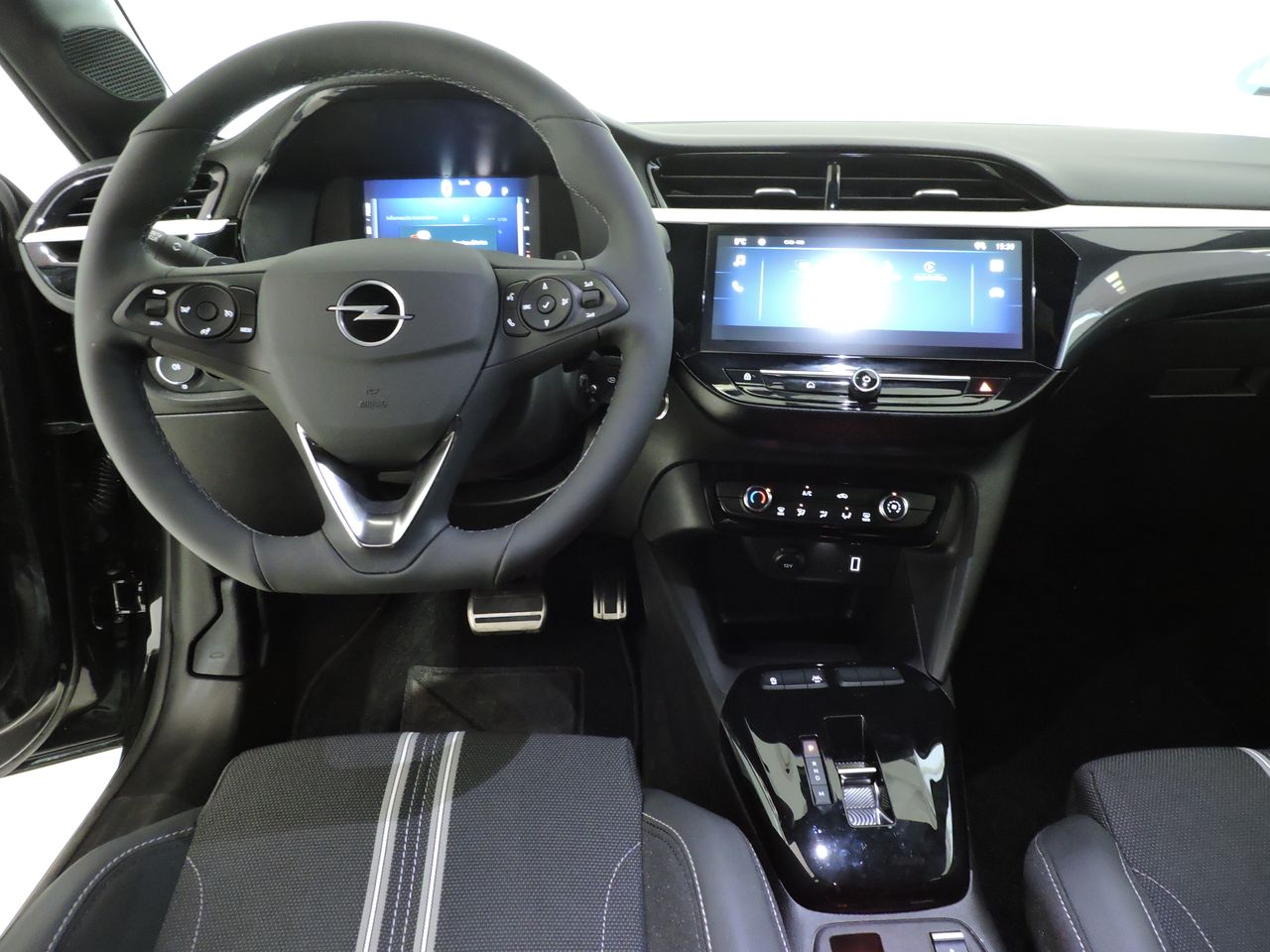 Opel Corsa GS 1.2T XHL HYBRID eDCT6 S/S 100CV - Foto 8