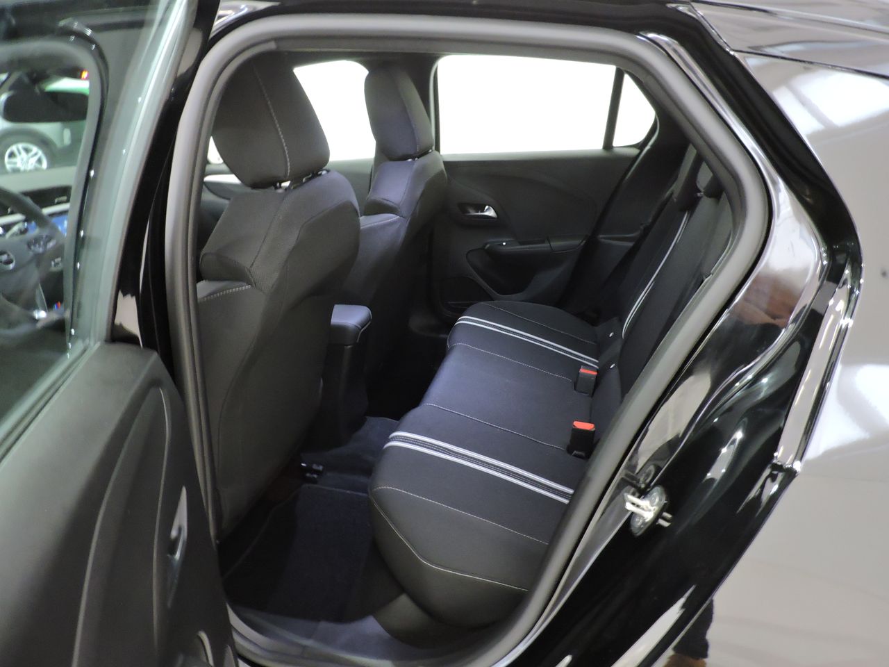 Opel Corsa GS 1.2T XHL HYBRID eDCT6 S/S 100CV - Foto 11