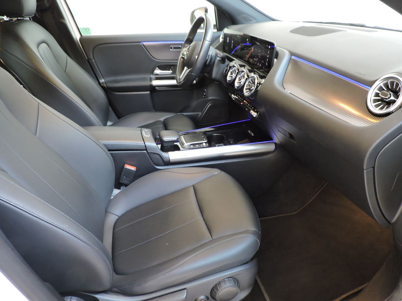 Mercedes EQA EQA 300 4MATIC - Foto 10