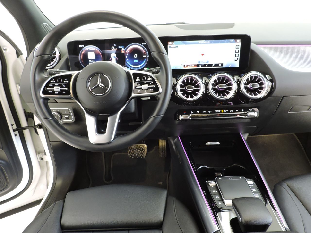 Mercedes EQA EQA 300 4MATIC - Foto 8