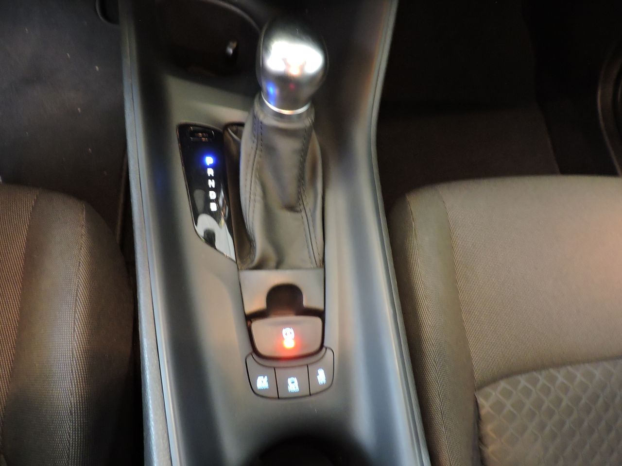 Toyota C-HR 1.8 125H Advance - Foto 12