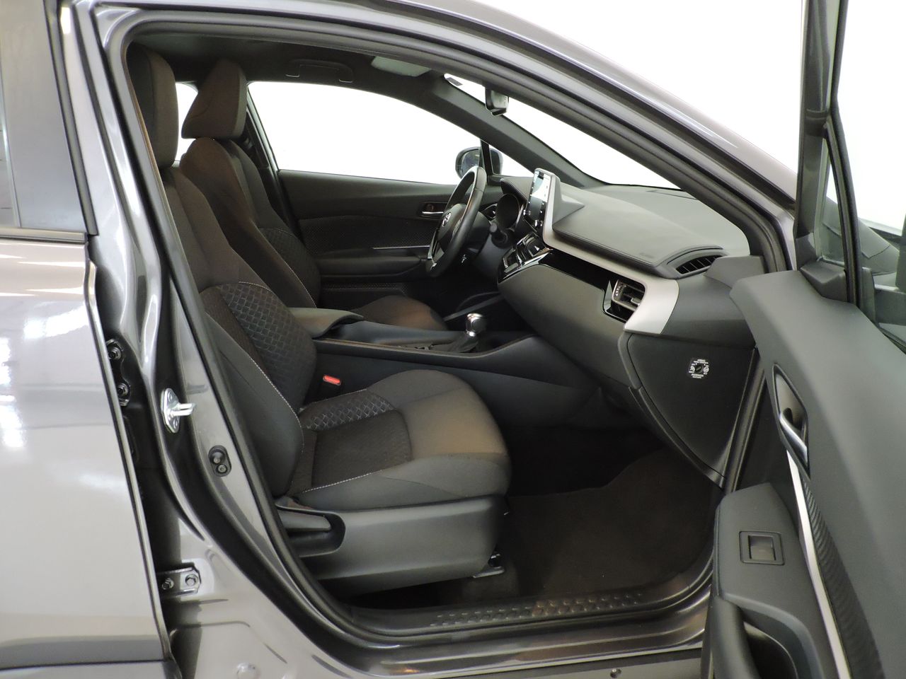 Toyota C-HR 1.8 125H Advance - Foto 9