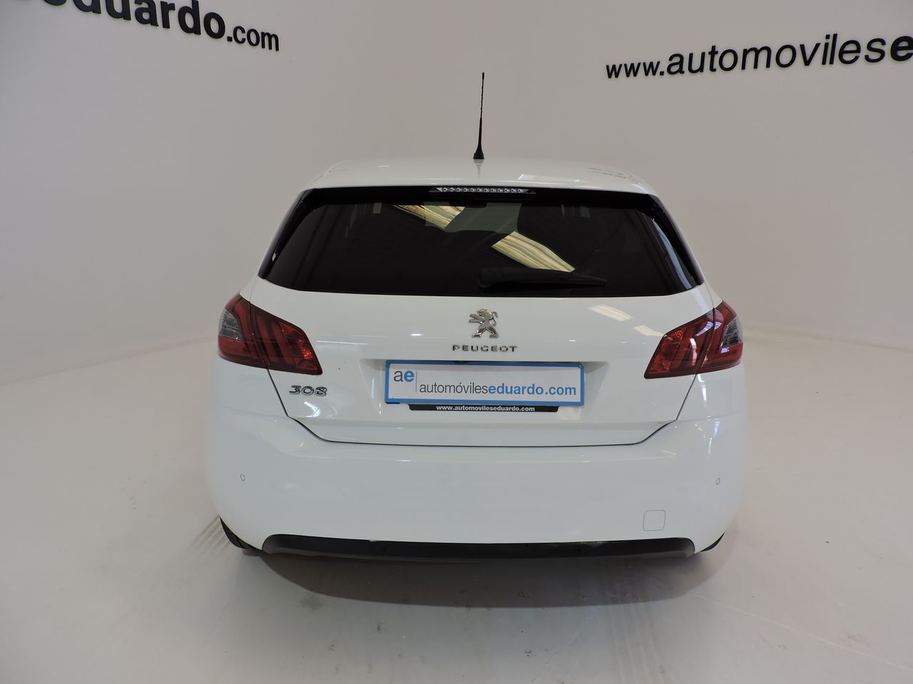 Peugeot 308 5p Style PureTech 130 SS 6 Vel. MAN - Foto 6
