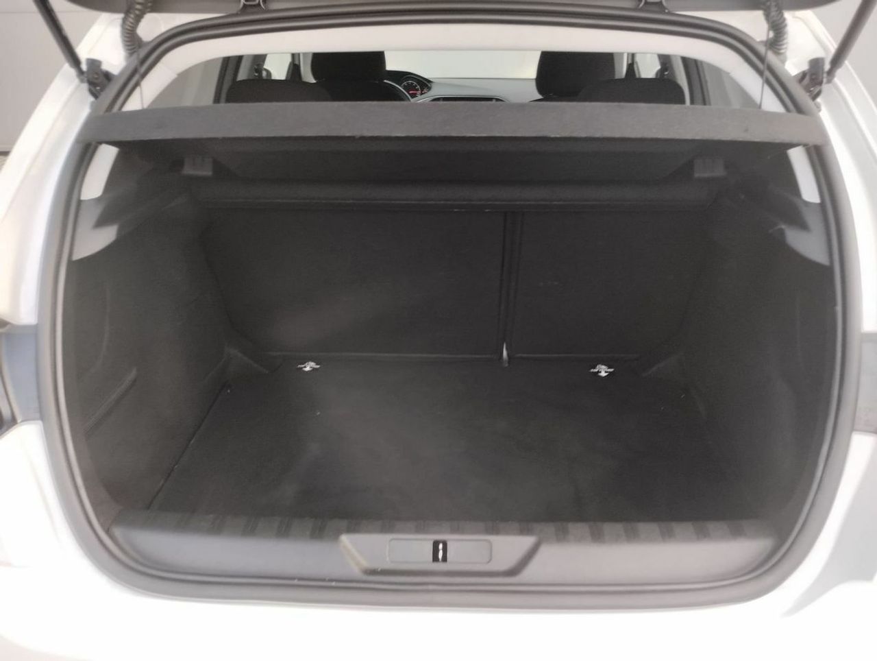 Peugeot 308 5p Style PureTech 130 SS 6 Vel. MAN - Foto 15