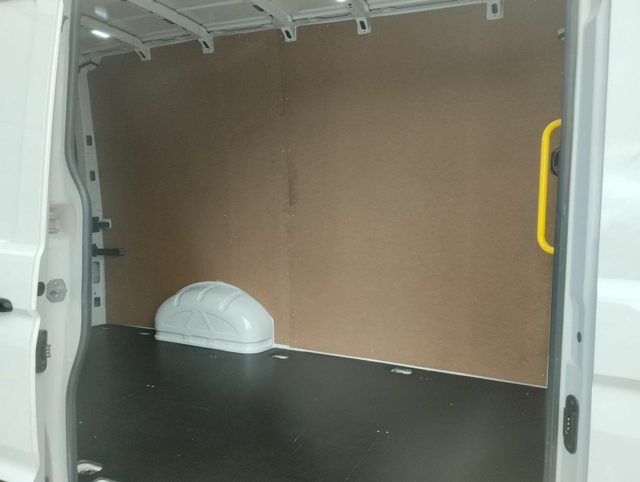 Volkswagen Crafter 35 Furgon BM TN L3H2 2.0TDI 103kW140CV - Foto 12