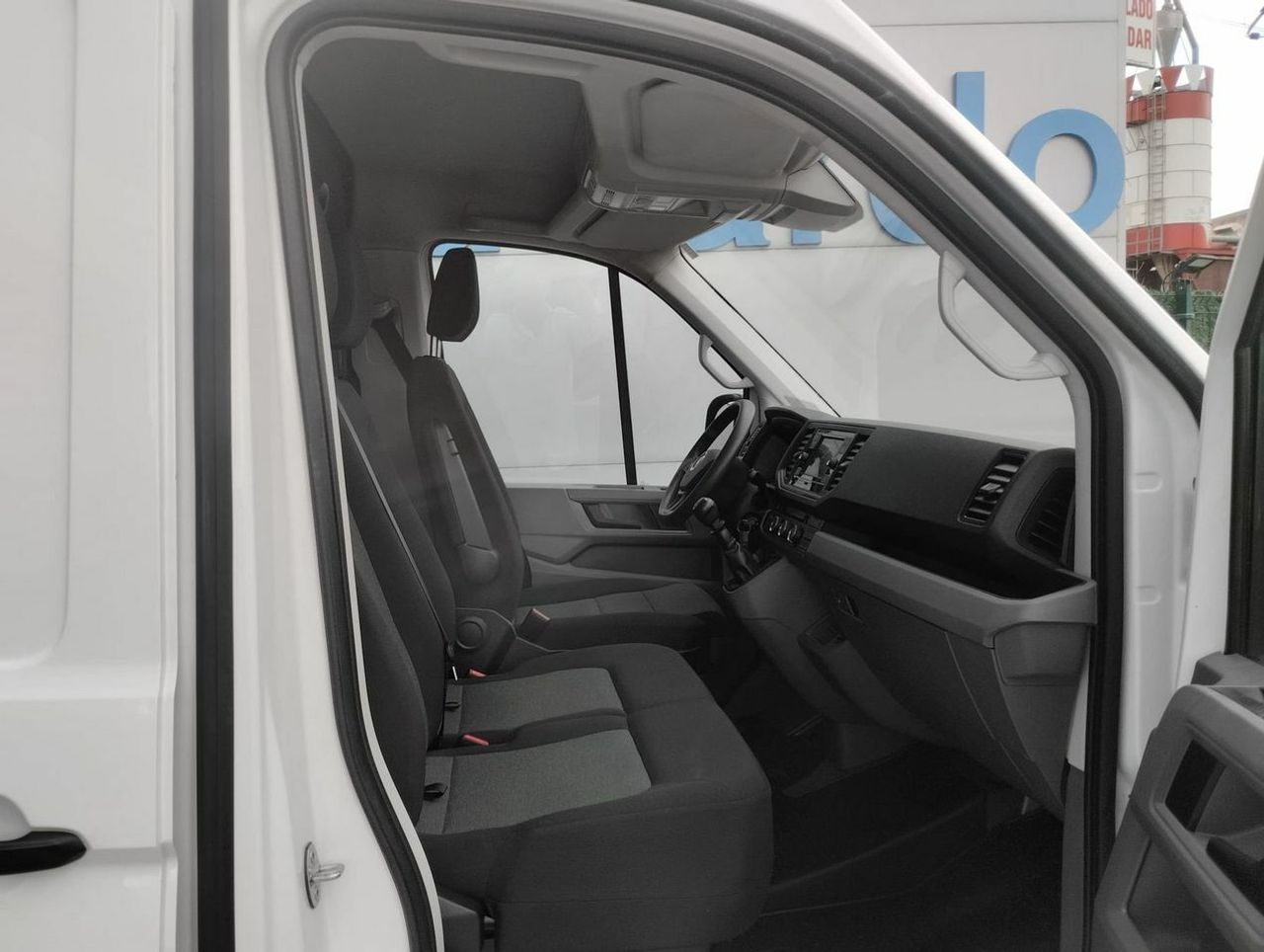 Volkswagen Crafter 35 Furgon BM TN L3H2 2.0TDI 103kW140CV - Foto 8