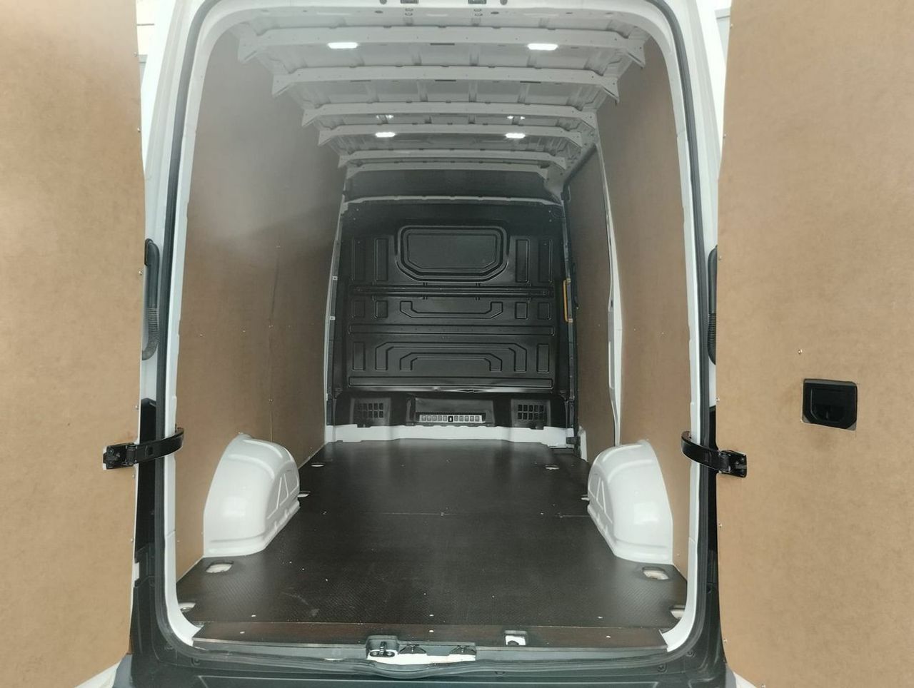 Volkswagen Crafter 35 Furgon BM TN L3H2 2.0TDI 103kW140CV - Foto 13