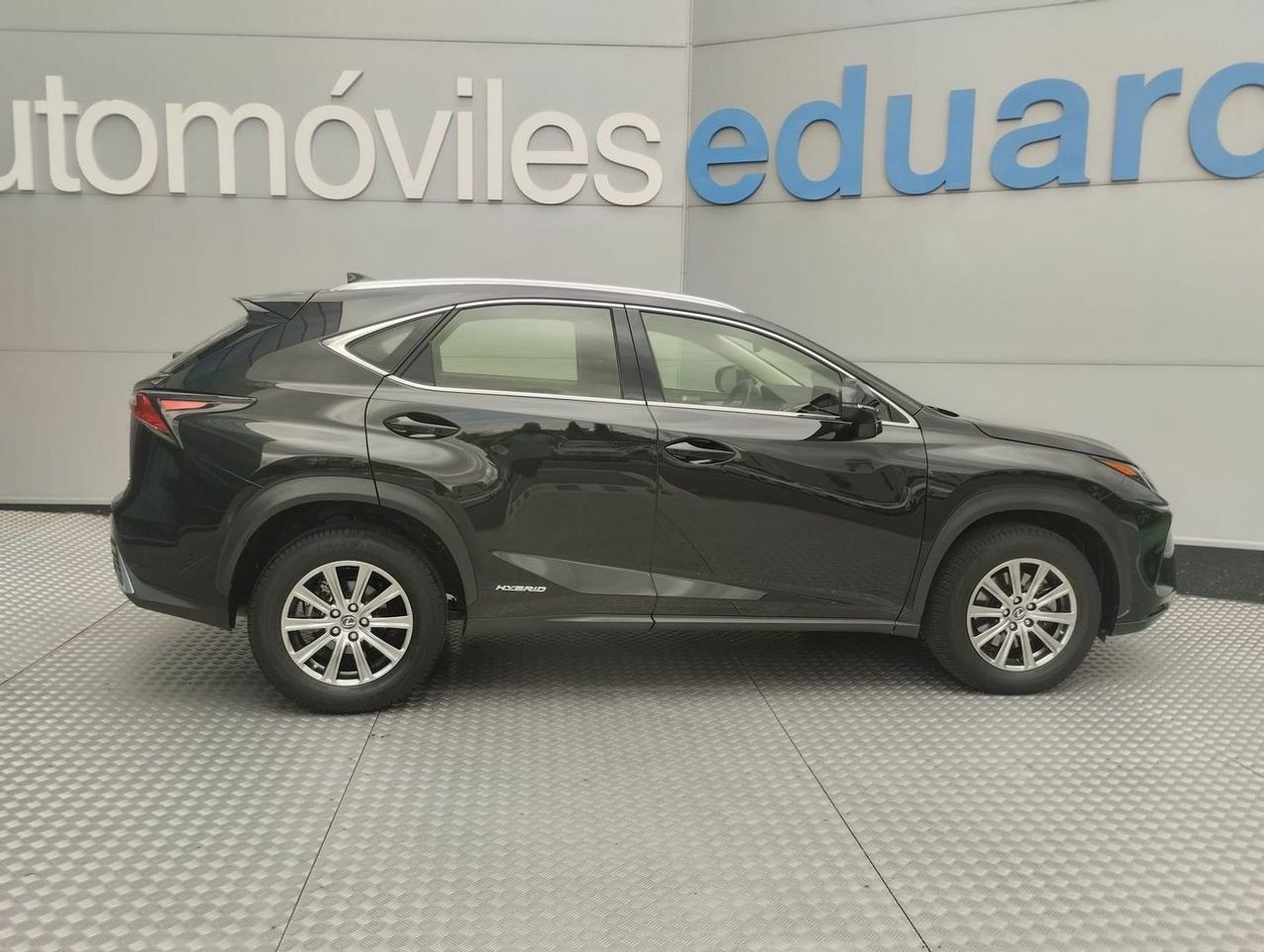 Lexus NX 2.5 300h Business 2WD - Foto 5
