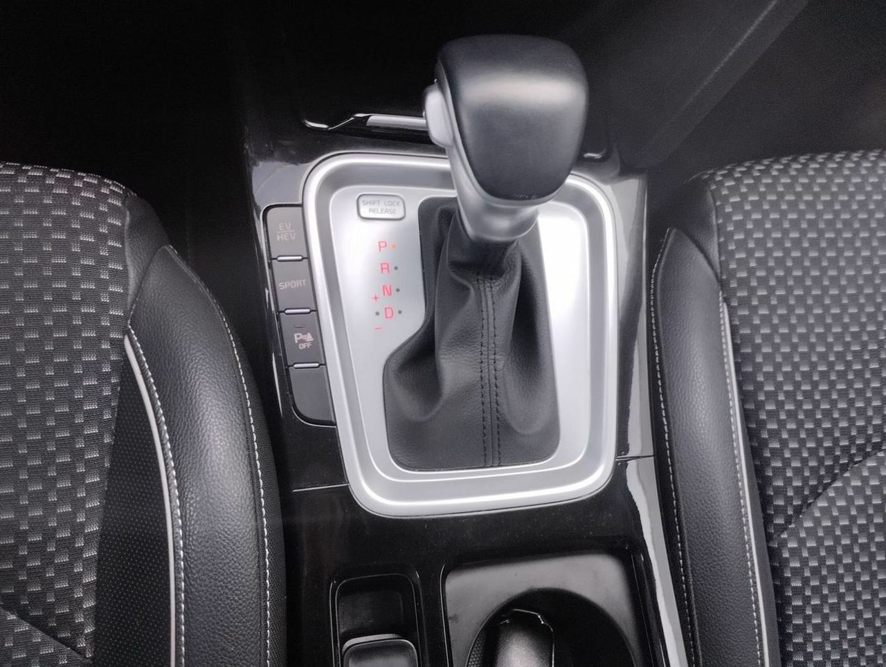 Kia XCeed 1.6 GDi PHEV 141cv eDrive - Foto 14