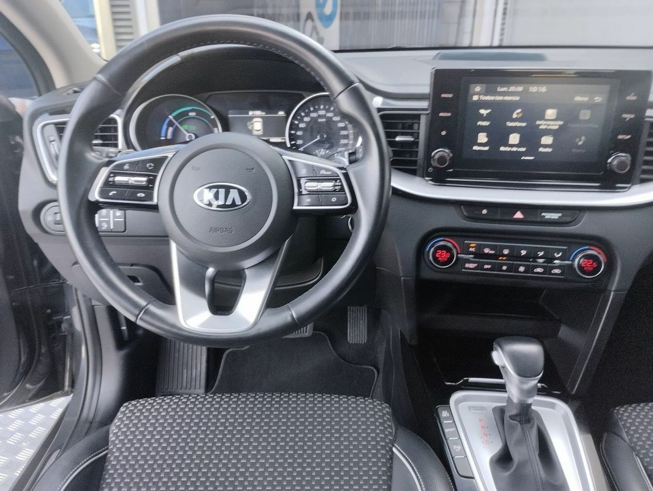 Kia XCeed 1.6 GDi PHEV 141cv eDrive - Foto 8