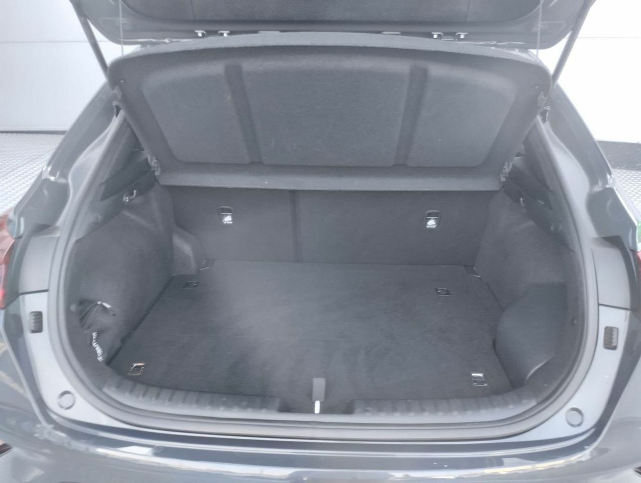 Kia XCeed 1.6 GDi PHEV 141cv eDrive - Foto 17