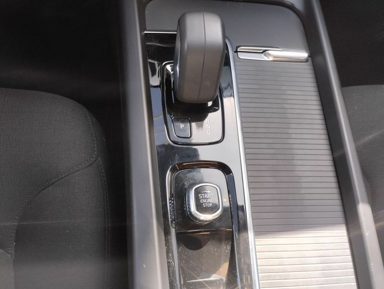 Volvo XC60 2.0 B4 D Momentum Pro Auto - Foto 9