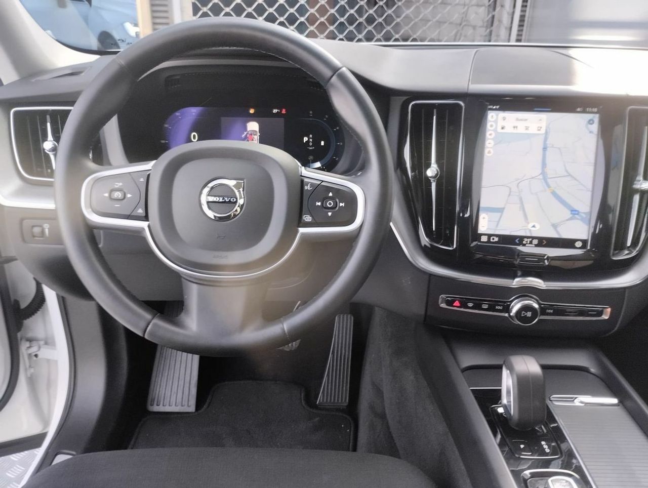 Volvo XC60 2.0 B4 D Momentum Pro Auto - Foto 8