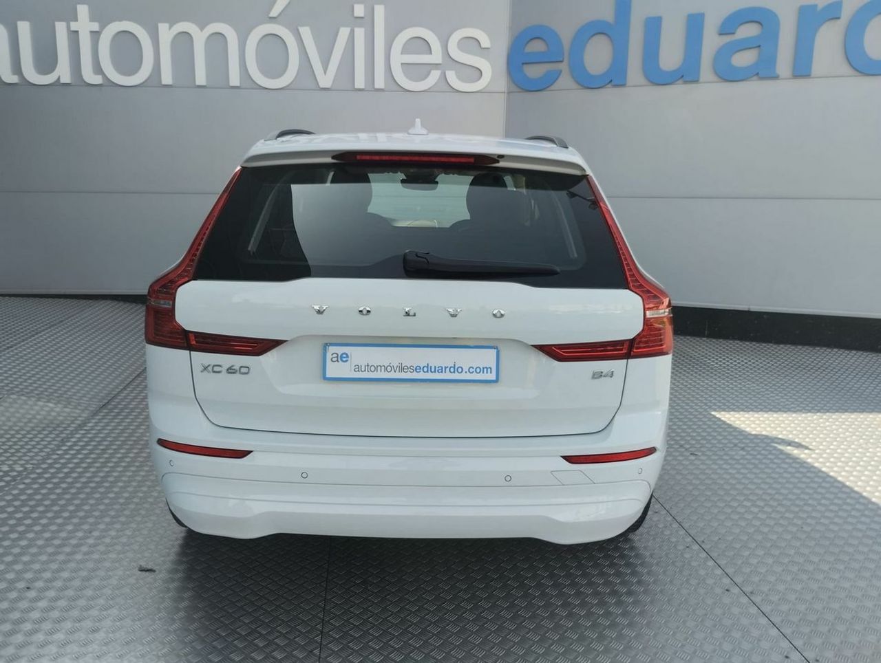 Volvo XC60 2.0 B4 D Momentum Pro Auto - Foto 6