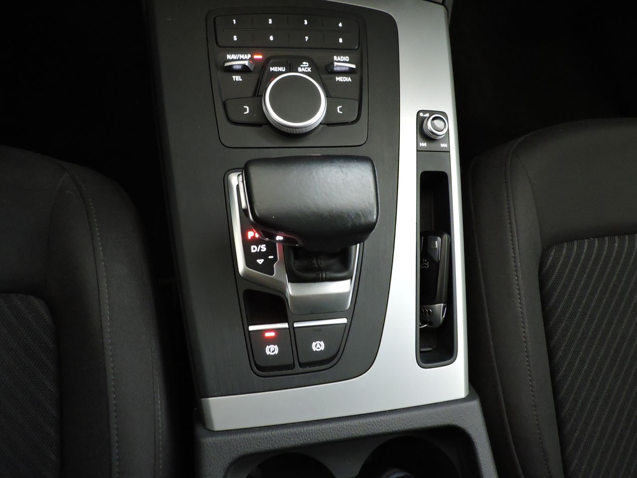 Audi Q5 35 TDI BUSINESS QUATTRO S TRONIC - Foto 13