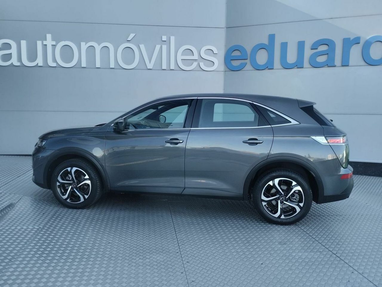 DS DS 7 Crossback BlueHDi DE 96kW 130CV Auto. SO CHIC - Foto 7