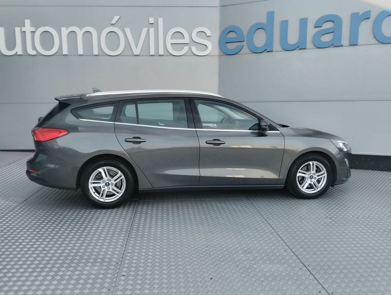 Ford Focus 1.0 Ecoboost ASS 100 Trend Sportbreak  - Foto 5