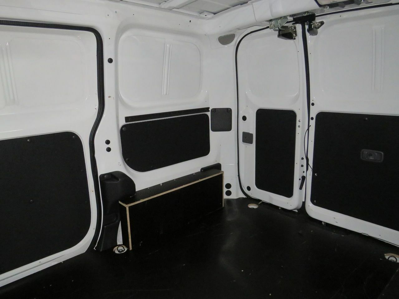 Nissan e-NV200 Electrica BASIC P Plus Mam Furgon 109 cv - Foto 8