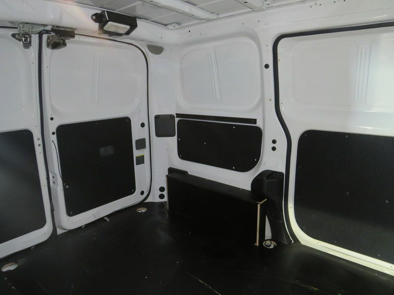 Nissan e-NV200 Electrica BASIC P Plus Mam Furgon 109 cv - Foto 9