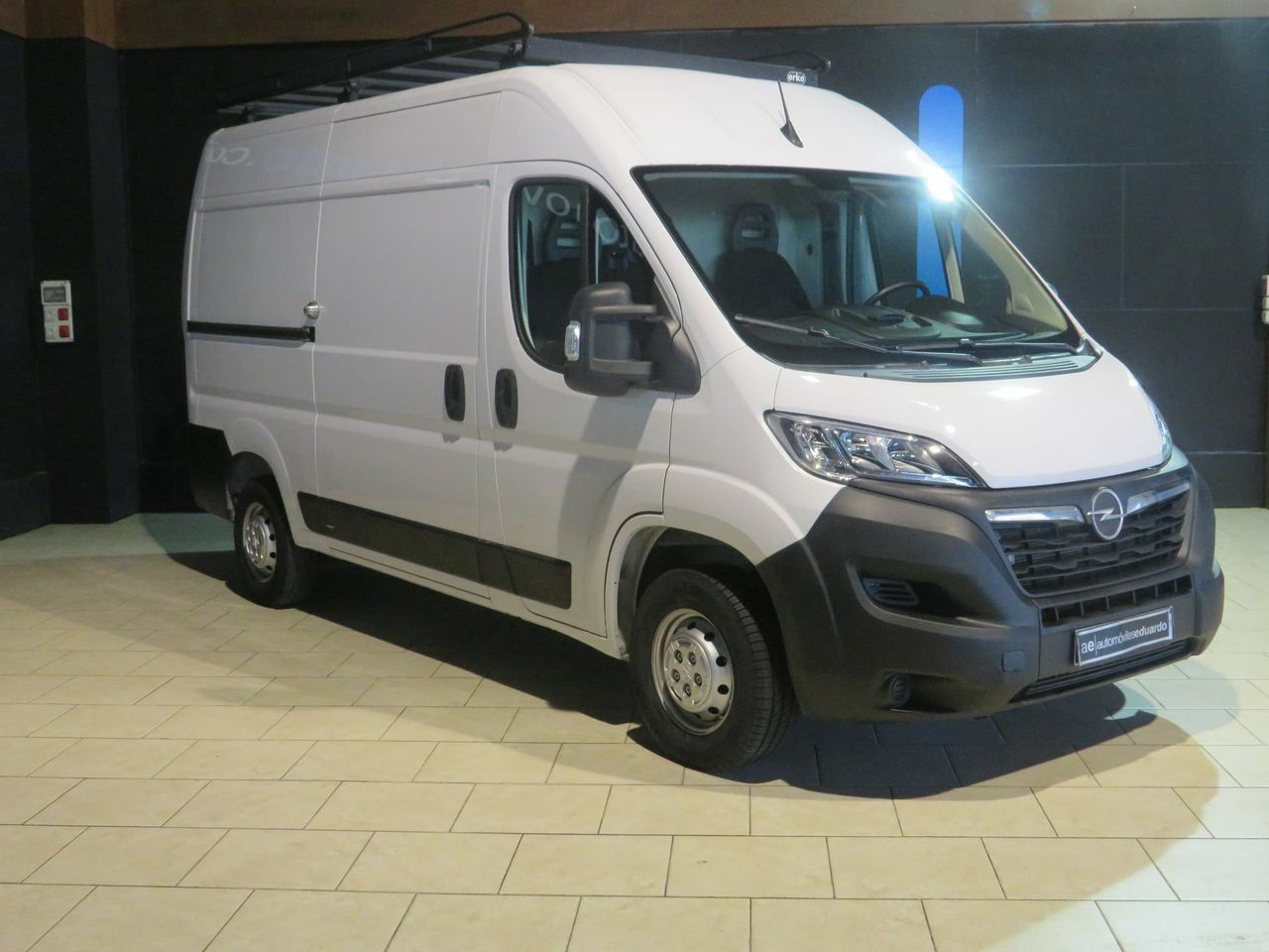 Opel Movano Furgon Base L2H2 3.5T 2.2 BlueHDi 88kW - Foto 3