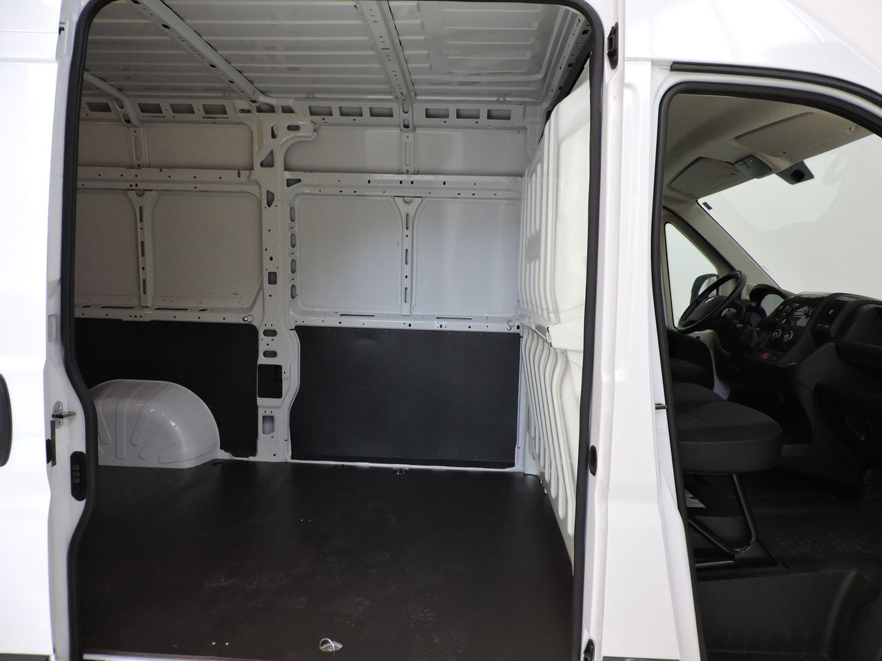 Opel Movano Furgon Base L2H2 3.5T 2.2 BlueHDi 88kW - Foto 12