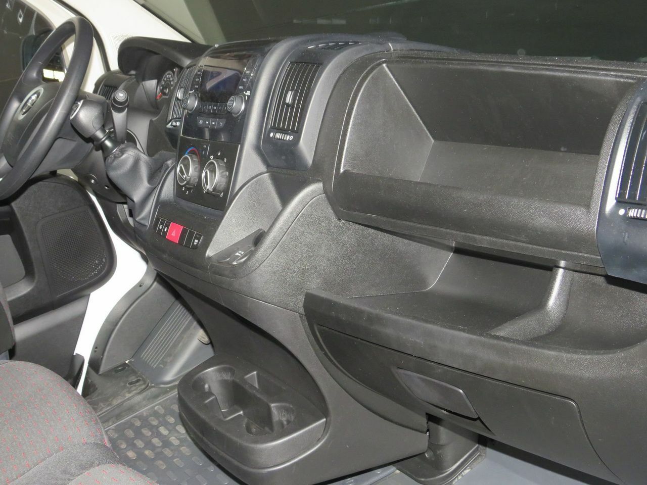 Opel Movano Furgon Base L2H2 3.5T 2.2 BlueHDi 88kW - Foto 9