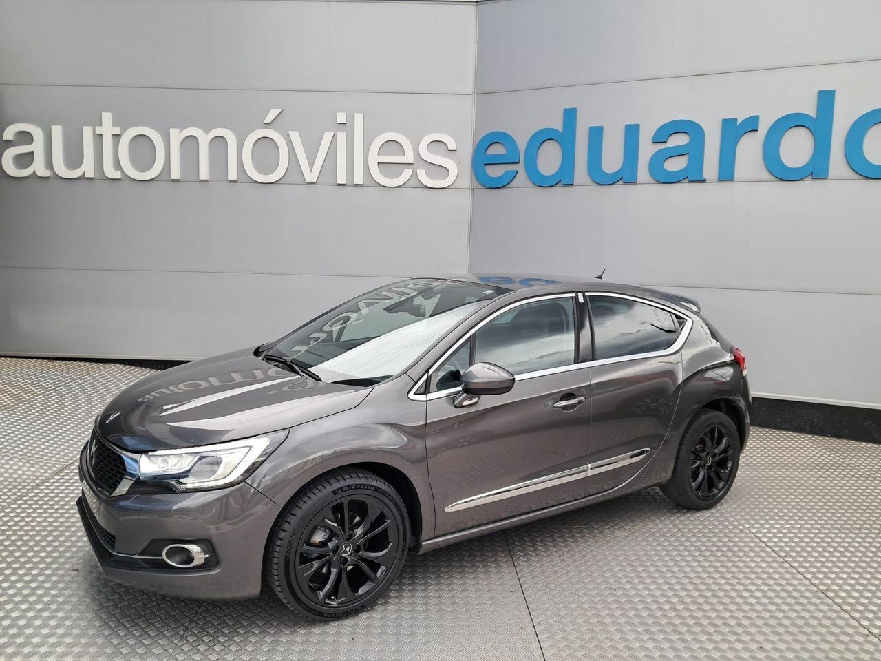 DS DS 4 1.2 PureTech 96kW 130CV SS Style - Foto 4