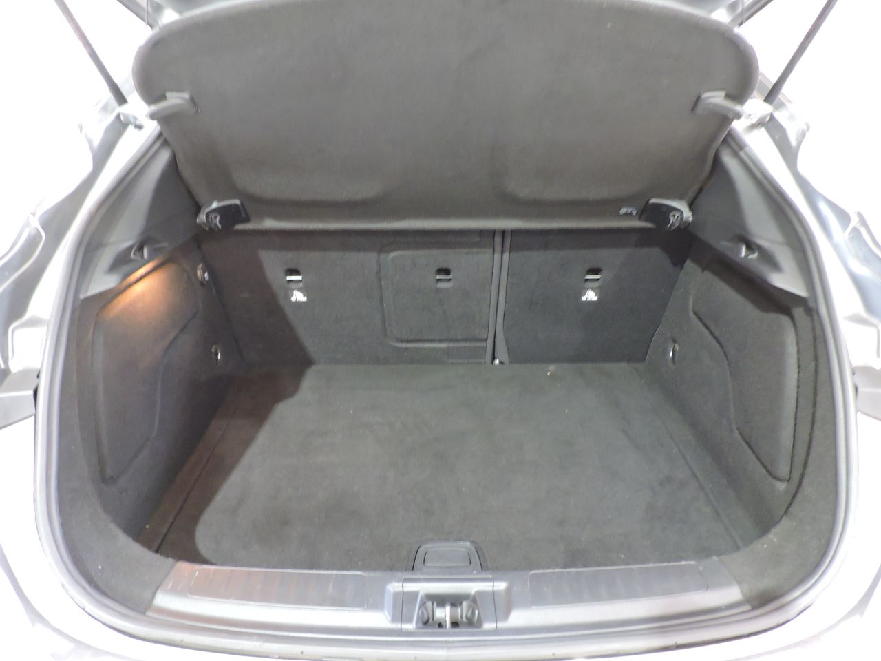 Infiniti Q30 1.6T 90kW 122CV - Foto 15