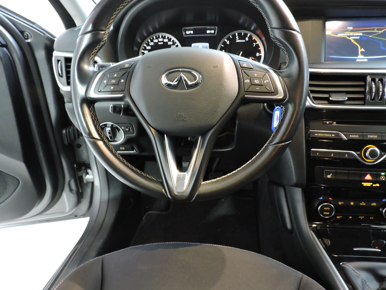 Infiniti Q30 1.6T 90kW 122CV - Foto 12